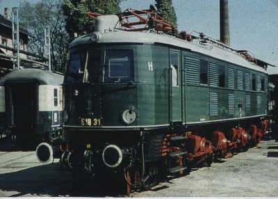 E 18 31 - Bh. Halle P