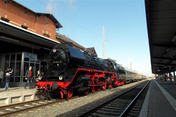 Fotohalt in Arnstadt Hbf, ©Roy Mohring