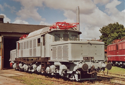 254 106 im Fotoanstrich in Weimar, 2007, ©S.Kloseck