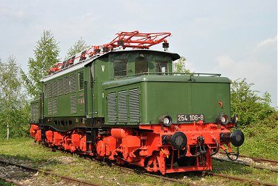 254 106 im Bw Weimar 2010, ©Sammlung S.Kloseck