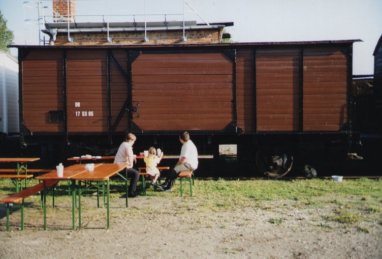 Zweiachsiger Flachdach  G-Wagen