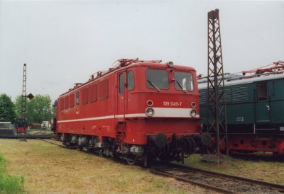 109 049-7 im Bw-Weimar, ©J.Uhlich 2002