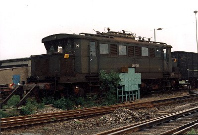 E44 105 als Trafostation in Merseburg, ©S.Stieler