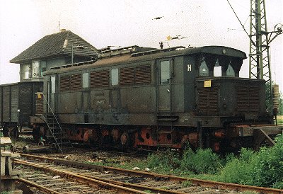 E44 105 als Trafostation in Merseburg, ©S.Stieler