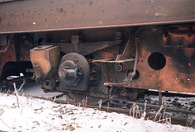 E44 105 im BW Weimar, Dez.95, ©S.Stieler